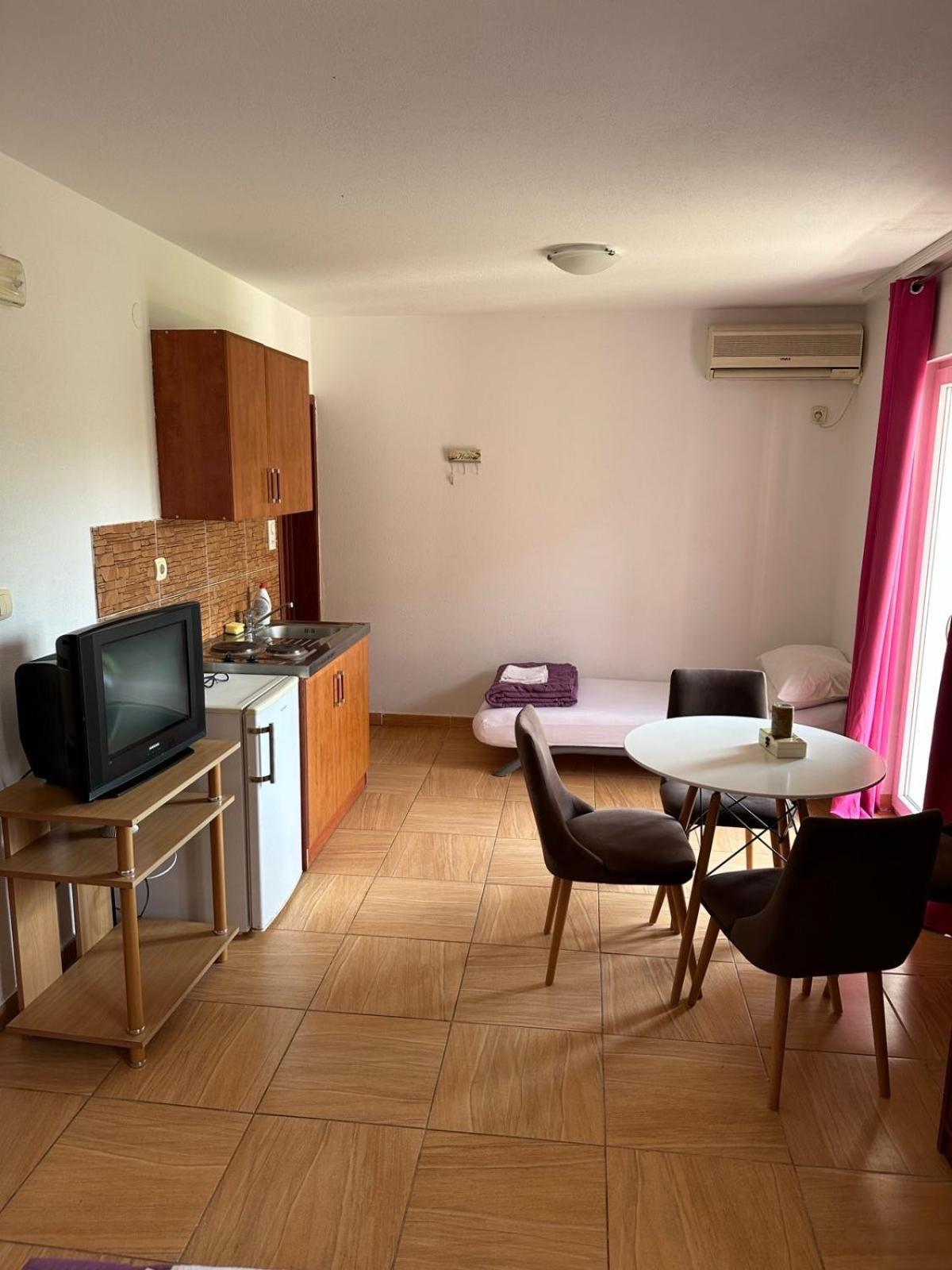 Andrea Guest house Budva